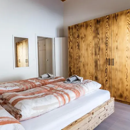 Castle, * בליצינגן