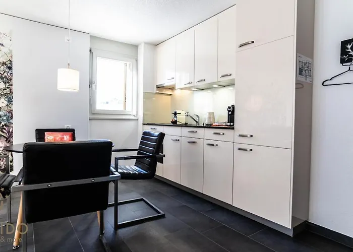 Castle, Apartment *