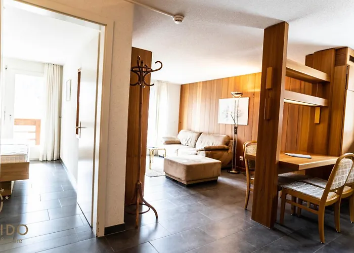 Castle, Apartment *